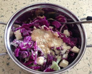 紫色蔬菜沙拉