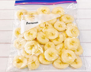 开始变黑的香蕉怎么处理？冷冻保存可直接做甜点