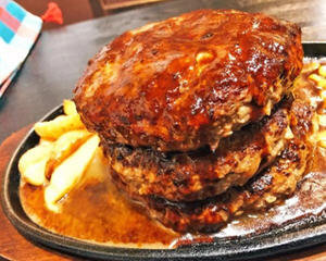 强烈推荐日本东京三浦店里的超级汉堡肉