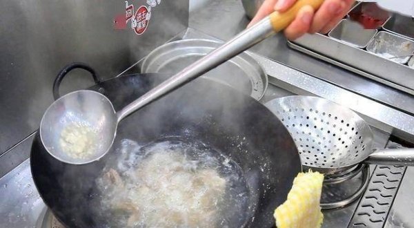 玉米山药排骨汤怎么做-玉米山药排骨汤的做法5