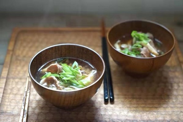 为什么日本人喜欢喝味噌汤？6