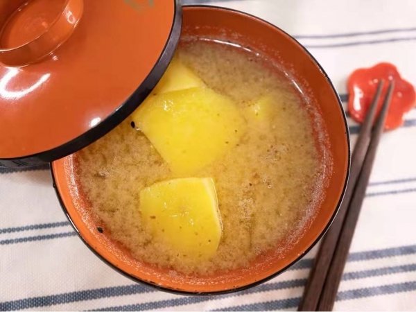 为什么日本人喜欢喝味噌汤？8